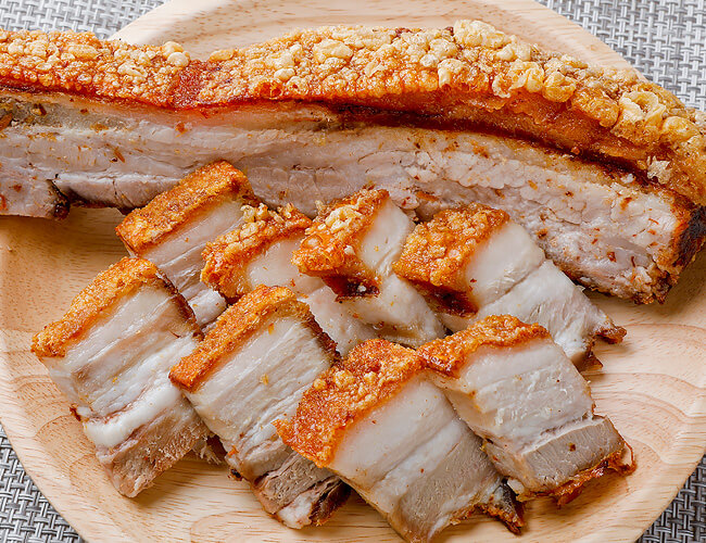 皮付きカリカリ豚（ムーコブ）