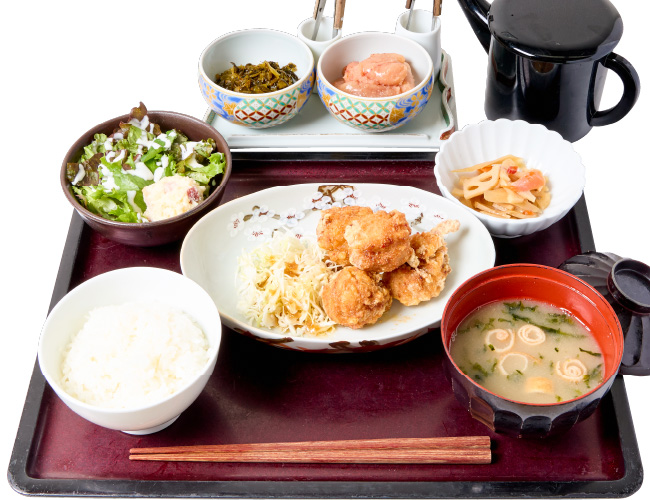 鶏の唐揚げめんたい風味定食