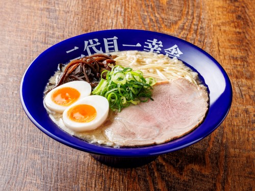 定番人気「味玉ラーメン」