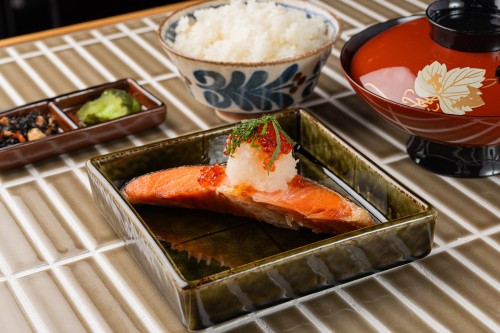 銀鮭いくら定食